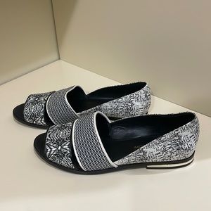 Rebecca Minkoff Flats - Black & White